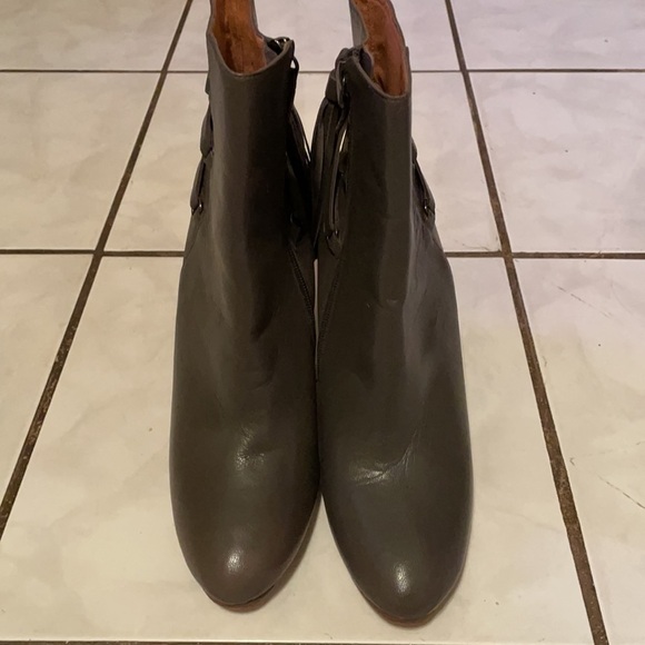 Halogen Grey Heather Sadee Lace-up  Boots/Booties - Picture 9 of 12